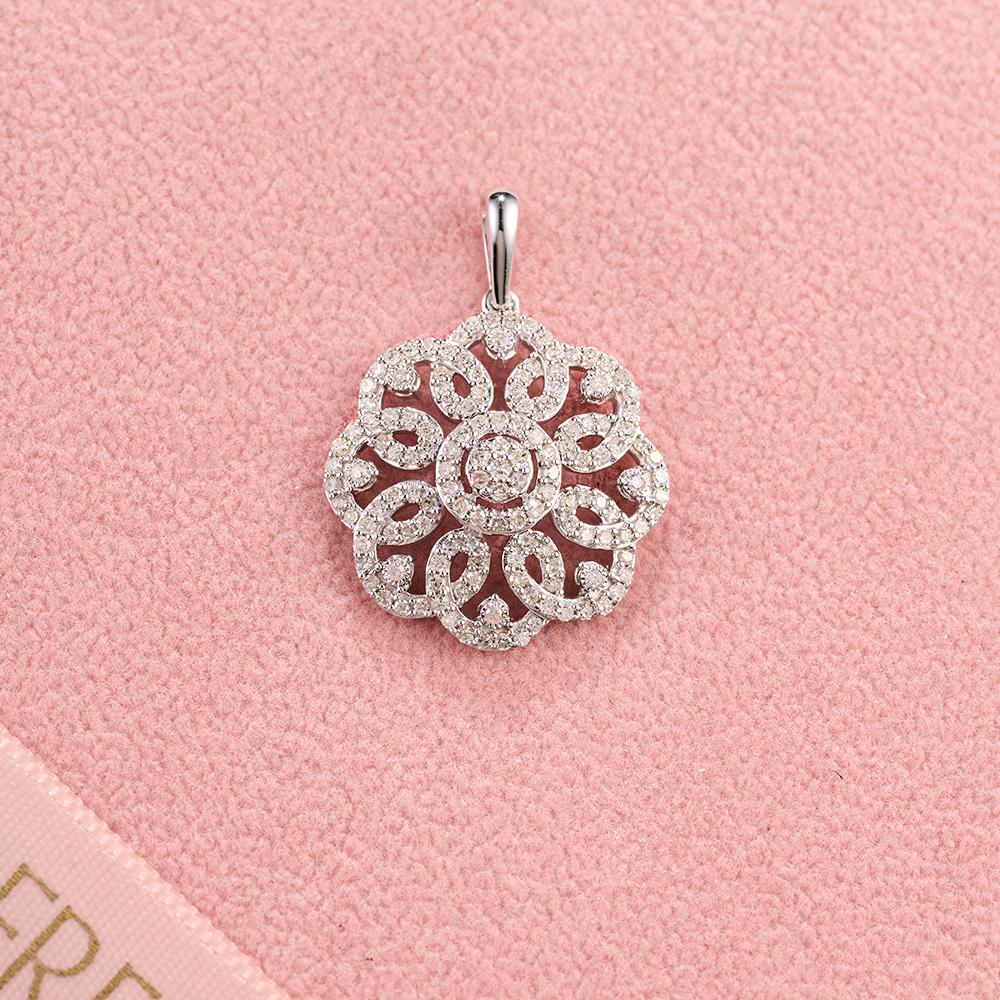 Privezak sa dijamantima 0.51ct